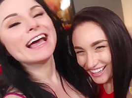 porno fotka - Big Cock,Brunette,Deepthroat,Facial,HD,Lesbian,POV,Tattoo,Threesome