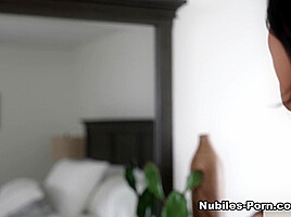 porno fotka - Big Ass,Brunette,Cowgirl,Female Orgasm,High Heels,Lingerie,MILF